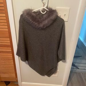 So soft, never worn, recurved as gift, Crosstree Lane poncho